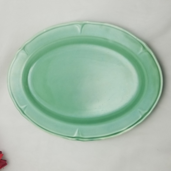 Mount Clemens Pottery Petal Green Oval Serving Platter - Picture 2 of 15